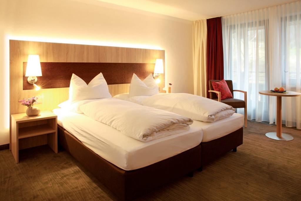 Hotel Schwarzwaldhof Enzklosterle Room photo